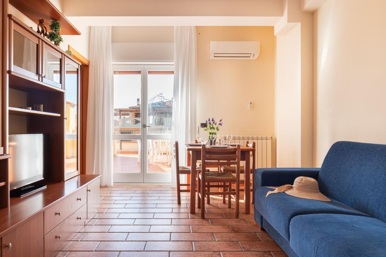 Ferienwohnung Balconies D'Orlando Capo dʼOrlando Exterior foto